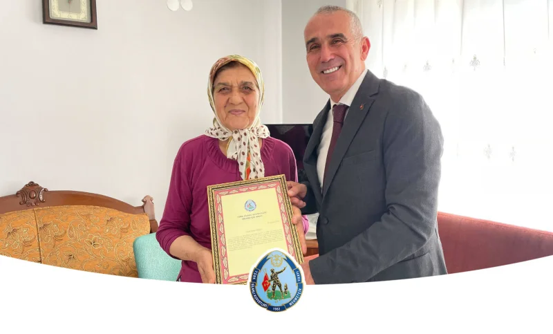 Emine ÖZEKİZ