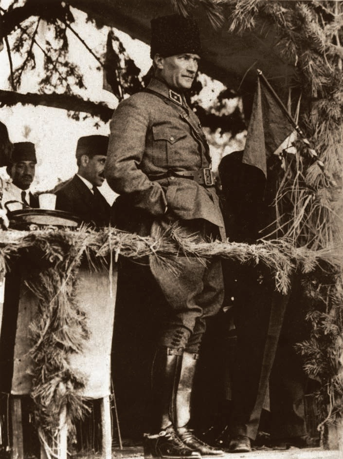Atatürk Köşesi