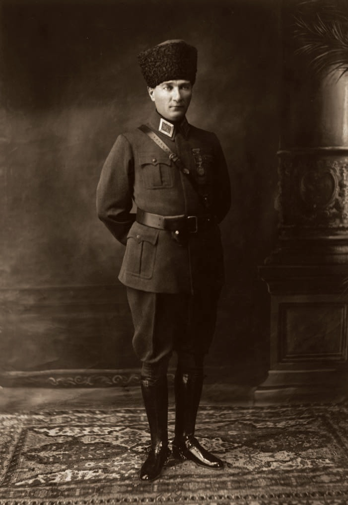 Atatürk Köşesi