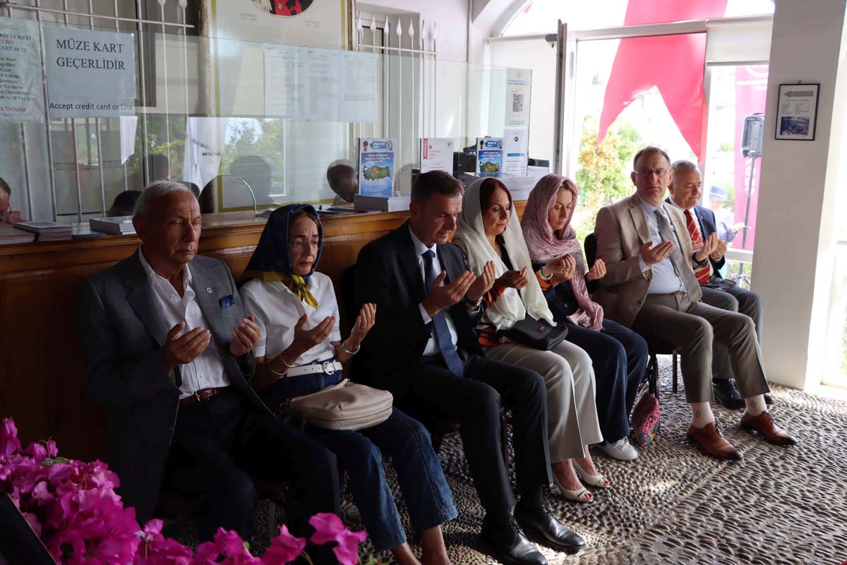Zeki Müren'i Anma Etkinliği - 2024