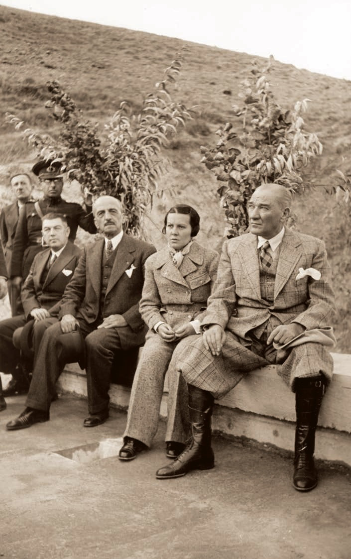 Atatürk Köşesi