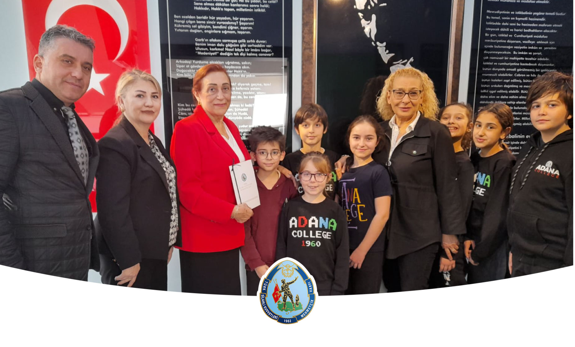 Özel Adana Koleji Ortaokulu Öğrencileri